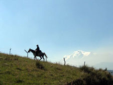 Ecuador-Haciendas-Touch the Sky Trail